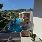Anna Island Szálloda *