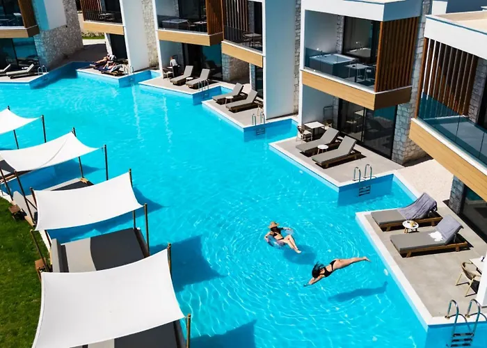 Anna Island * Pefkochori