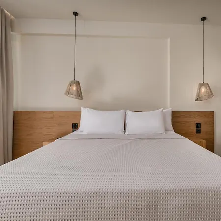 Anna Island Pefkohóri