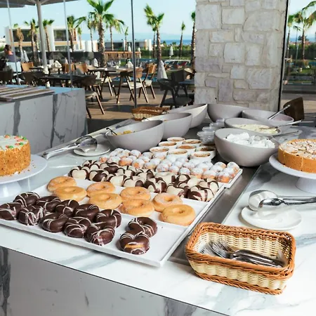 Anna Island Hotell *