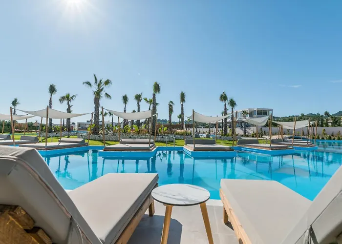 Anna Island * Pefkochori