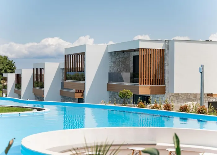 Anna Island Pefkochori